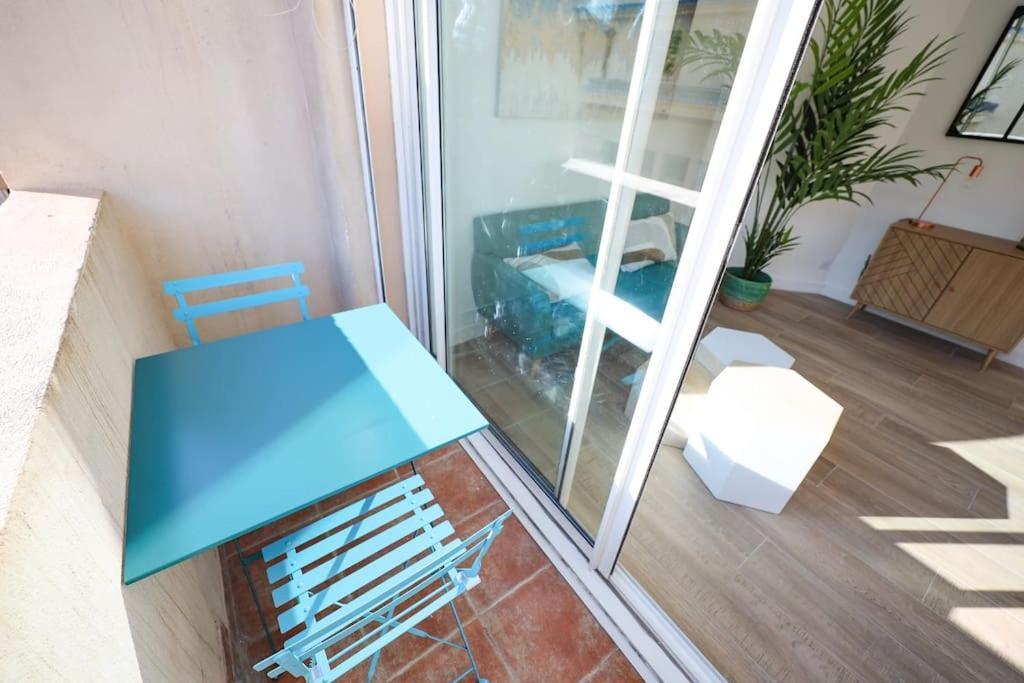 Cosy Pied A Terre Rue Corneille, Coeur Marseille, 4 Pers, 2 Ch Apartamento Exterior foto